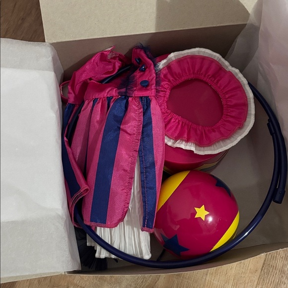 American Girl Talent Show Set Complete With Pet - Picture 3 of 12